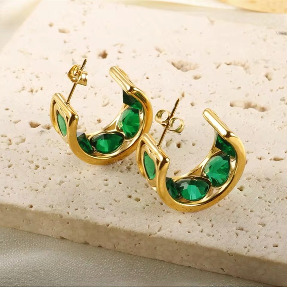 18K Gold Chunky Hoop Earrings*Heart Earrings*Nostalgic Earrings*Vintage - Picture 4 of 8